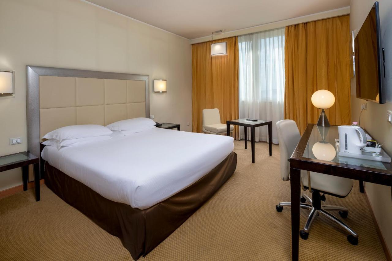 Crowne Plaza Padova By Ihg Hotel Ngoại thất bức ảnh