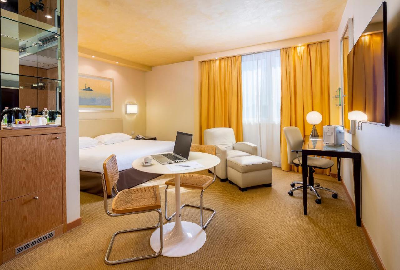 Crowne Plaza Padova By Ihg Hotel Ngoại thất bức ảnh