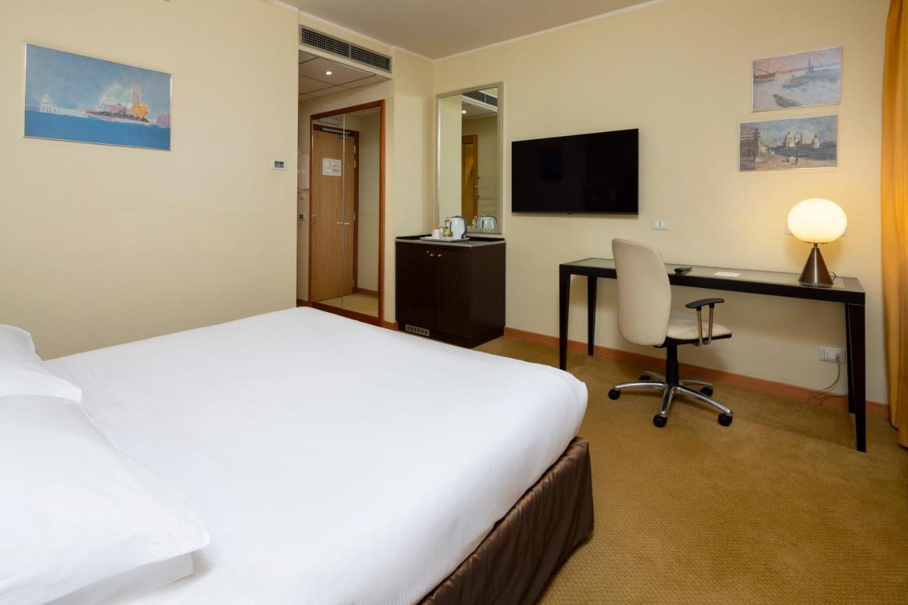 Crowne Plaza Padova By Ihg Hotel Ngoại thất bức ảnh