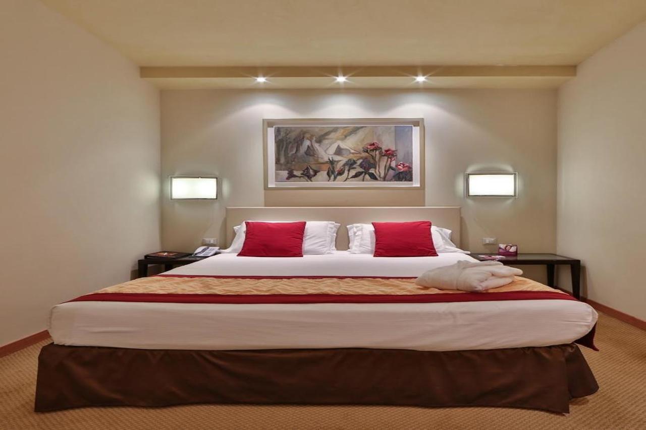 Crowne Plaza Padova By Ihg Hotel Ngoại thất bức ảnh
