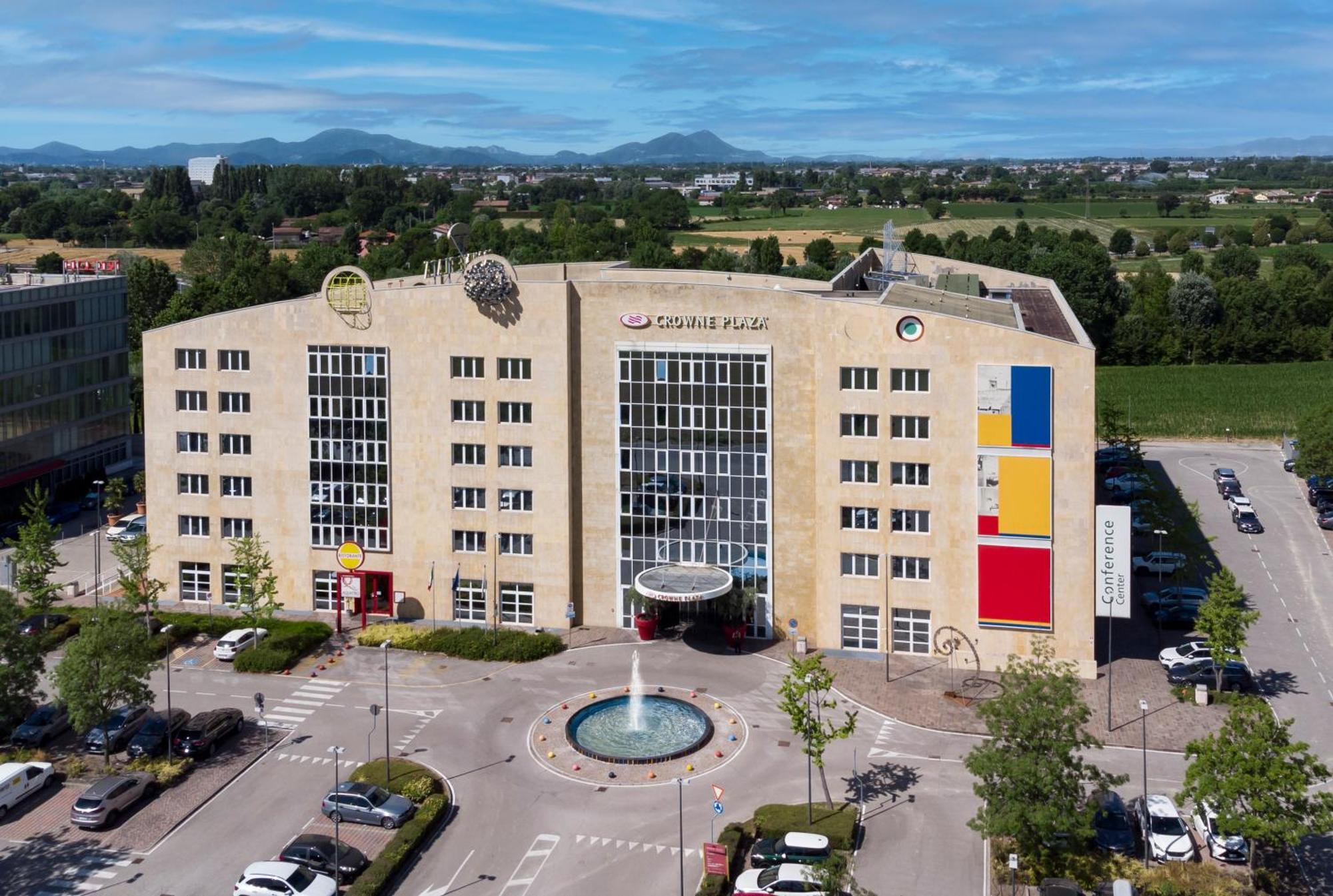 Crowne Plaza Padova By Ihg Hotel Ngoại thất bức ảnh