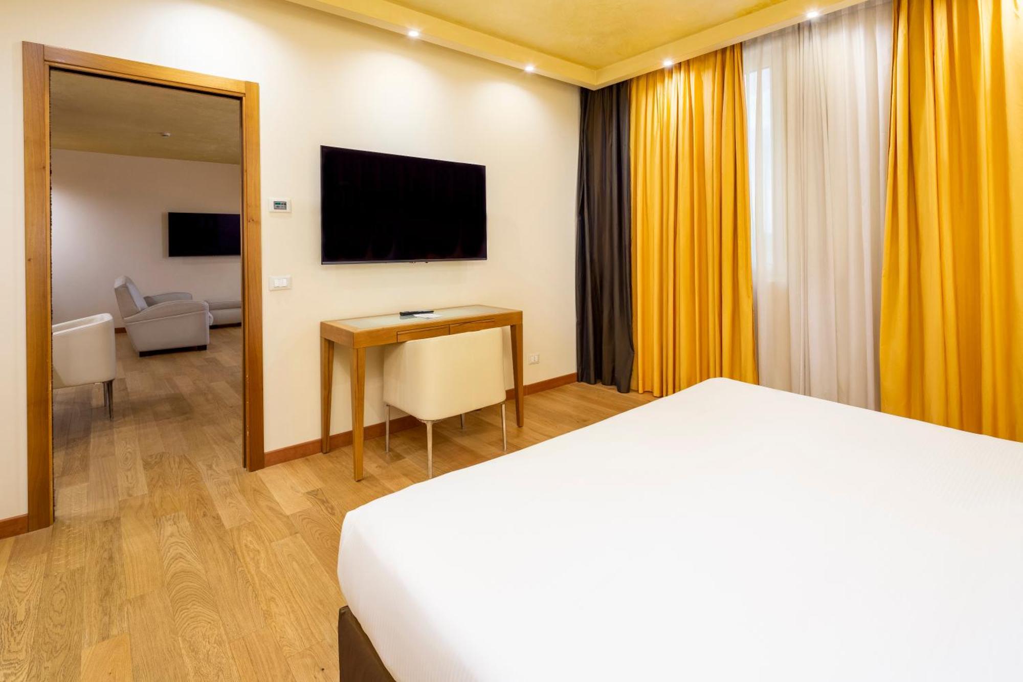 Crowne Plaza Padova By Ihg Hotel Ngoại thất bức ảnh