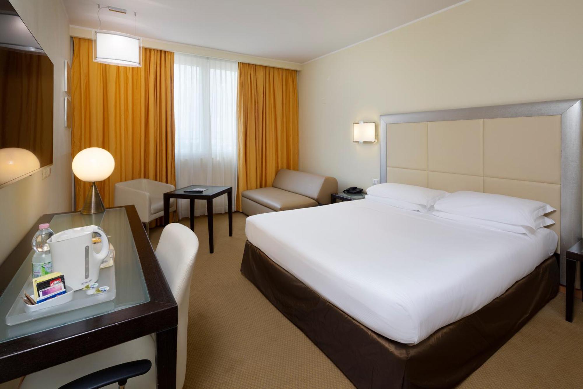Crowne Plaza Padova By Ihg Hotel Ngoại thất bức ảnh
