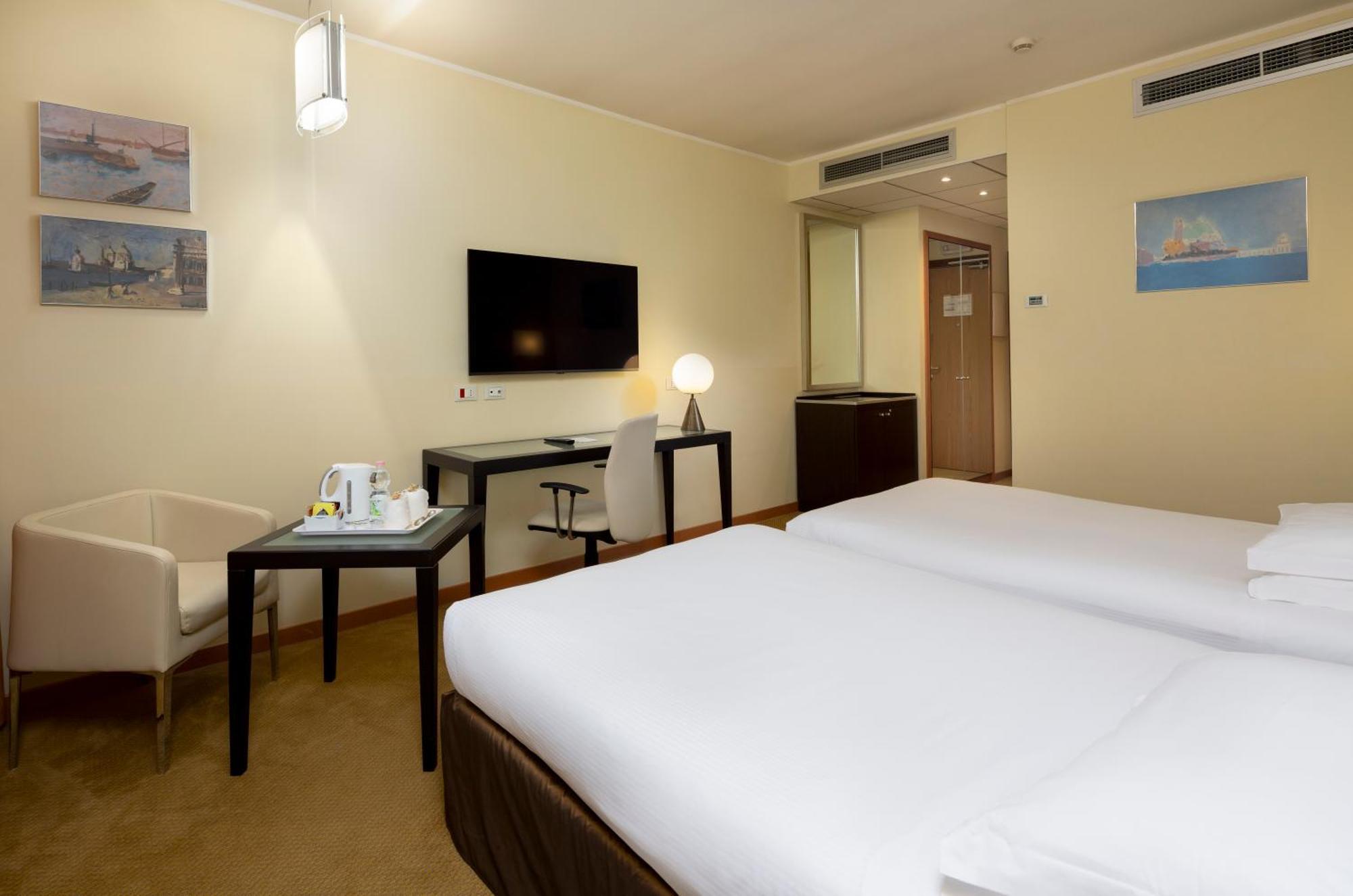 Crowne Plaza Padova By Ihg Hotel Ngoại thất bức ảnh