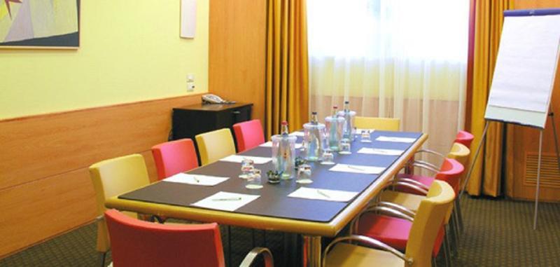Crowne Plaza Padova By Ihg Hotel Ngoại thất bức ảnh